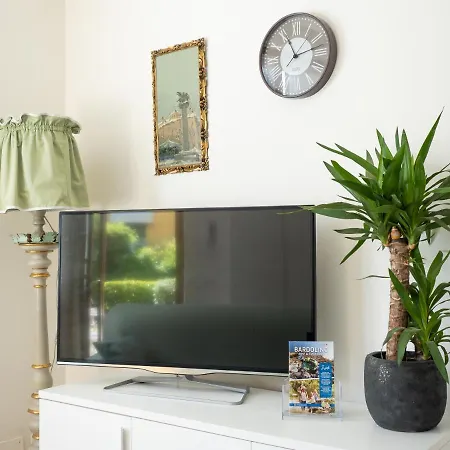 Luminosa Casetta Per Due *