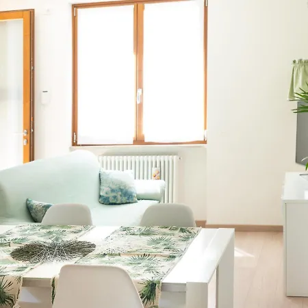 Apartamento Luminosa Casetta Per Due